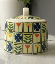 Queens Fine China  Garden