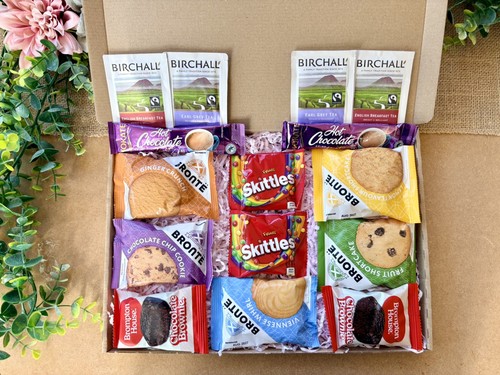 Afternoon tea treats - tea, hamper