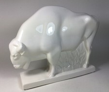 VINTAGE JOHN SKEAPING LARGE WEDGWOOD CERAMIC BISON Exc. Cond.