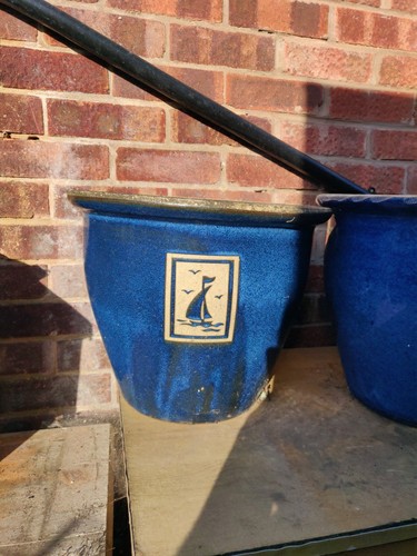 Blue glazed garden - blue,