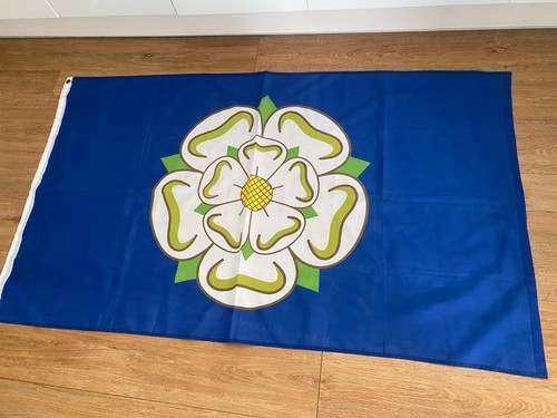 Leeds united x 3 - ,
