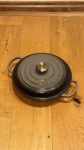 Creuset cast iron shallow - le,