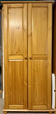 Freestanding Wardrobe In Good Condition With One Shelve And Hanging Option