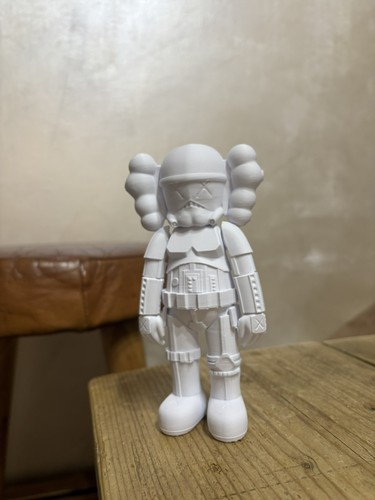 Kaws original stormtroper - original,