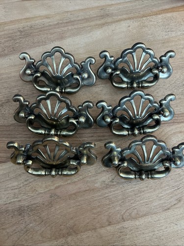 Vtg brass cont scallop - brass,