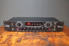 Line 6 BASS Pod PRO Preamp Amp
