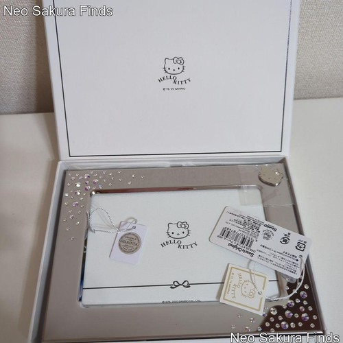 Swarovski hello kitty photo - hello,