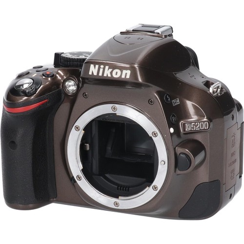 Authentic nikon d5200 - authentic,