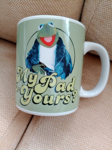 Kermit the frog muppet - kermit,