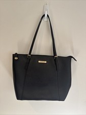 KARDASHIAN KOLLECTION