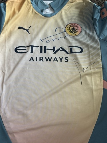 Liam noel gallagher signed - &,