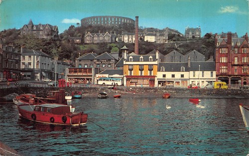 The harbour oban boat - the,