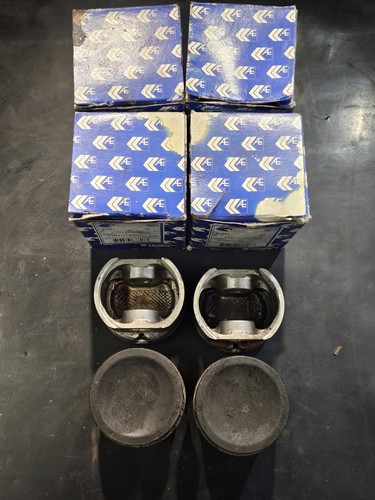 Set pistons and rings - set, of