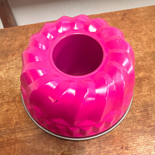 Non stick metal bundt ring - bundt,