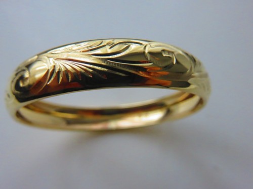 Gold solid slave bangle - d, 10mm