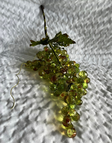 Faux green grape cluster - green,