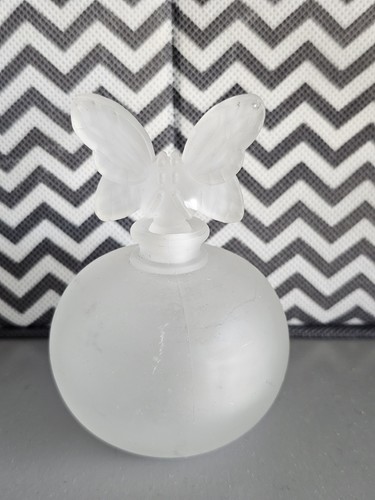 Butterfly stopper round - butterfly,