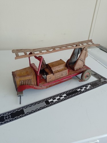 Vintage tinplate fire engine - vintage,