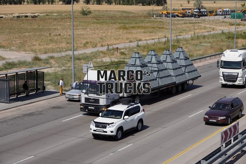 Truck photo man f2000 - truck,