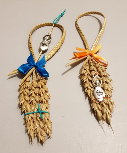 Spiral goddess corn dolly - spiral,