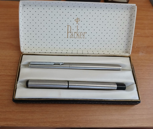 Vintage parker flighter pen - parker, 25