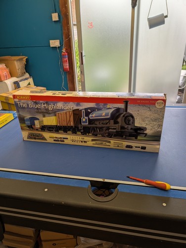 Hornby blue highlander train - blue,