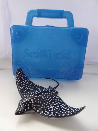 Genuine seaworld orlando - genuine,
