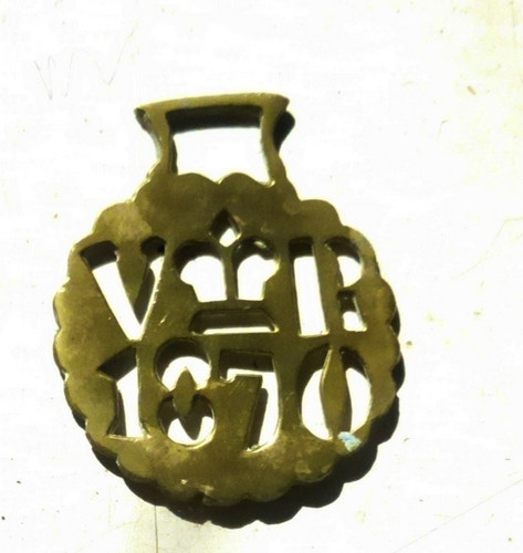 Vintage horse brass queen - vintage,