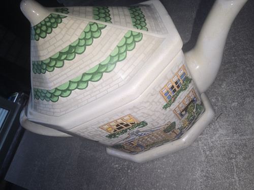 Ringtons village house - village, teapot