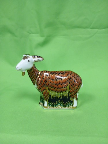 Royal crown derby nanny - royal,