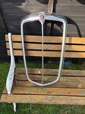 MORRIS EIGHT RADIATOR GRILLE WITH MORRIS VAN BADGE