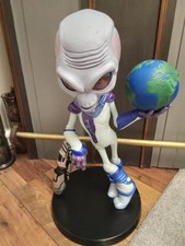 Destroy All Humans Crypto 137 Collectors Edition Statue Boxed 23"/60 cm 