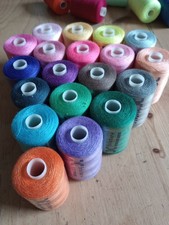 Job lot of new & vintage thread + Buttons etc