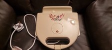 HINARI SANDWICH WAFFLE MAKER