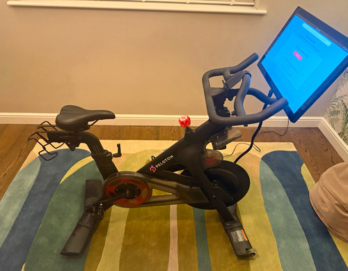Peloton upright exercise - peloton,