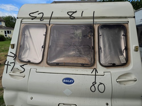 Caravan bailey 2003 front - caravan,