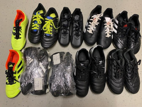 Junior football boots job - x,