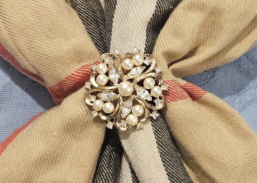 Vintage crown trifari brooch - crown,