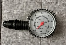 Porsche tyre pressure gauge