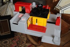 VINTAGE 1985 MATCHBOX GEARSHIFT GARAGE