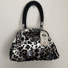 LYDC London Y2K Mcbling