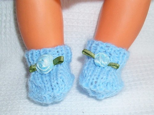 Dolly togs knitted bootees - dolly,