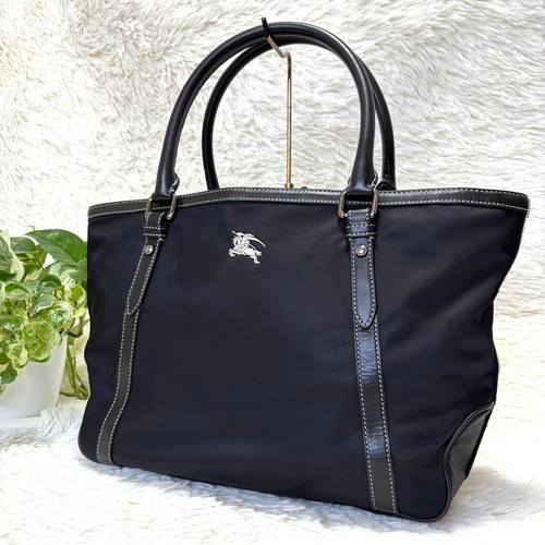 Burberry blue label nylon - blue,