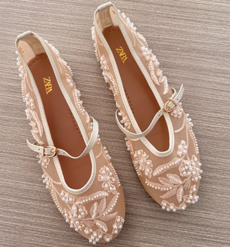 Beige pearl embroidered mary - pearl,