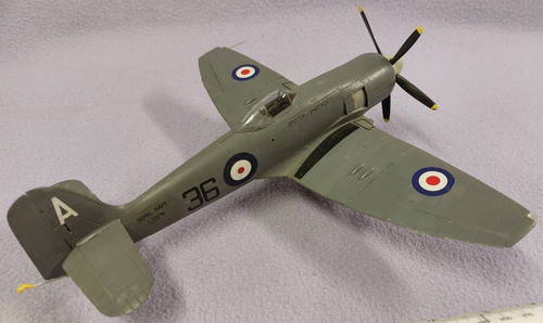 Hawker sea fury scale - fury, 1/48