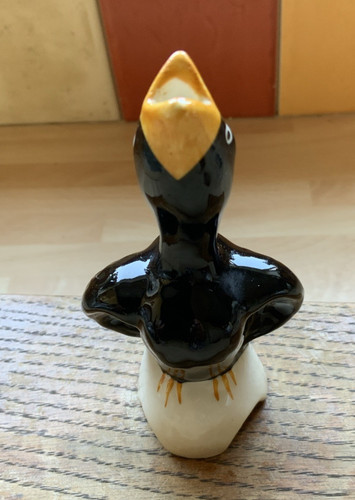 Clarice cliff blackbird pie - ,