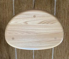 Ercol Mid Size Pebble Coffee/Side Table