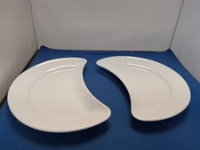 2 x Villeroy & Boch New Wave Teardrop White  Serving/Entree plates