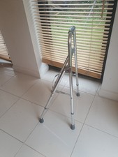 Hemi-walker / Side-stepper