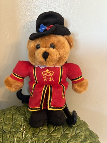 Yeoman teddy bear tower - teddy,